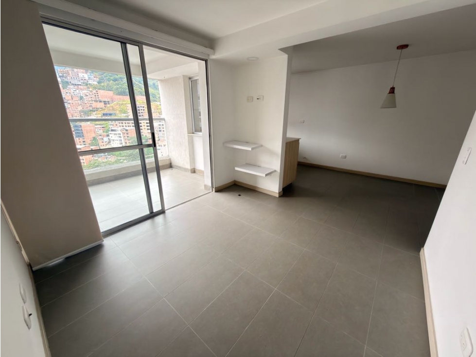 Arriendo apartamento Loma de los Bernal — foto 4