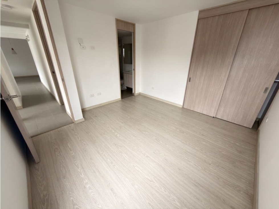 Arriendo apartamento Loma de los Bernal — foto 6