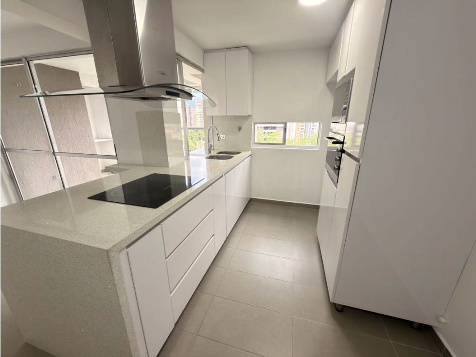 Arriendo apartamento Loma de los Bernal