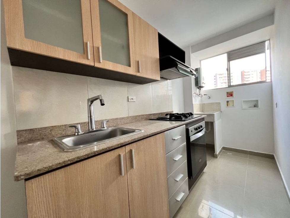 Arriendo apartamento Loma de los Bernal