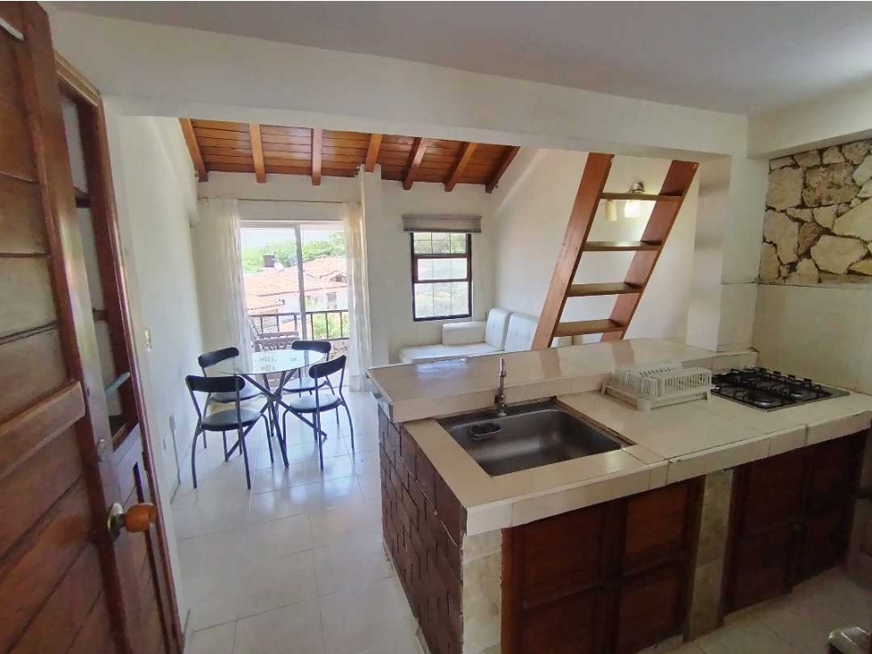 ARRIENDO APTOESTUDIO AMOBLADO EN RODADERO SUR SANTA MARTA