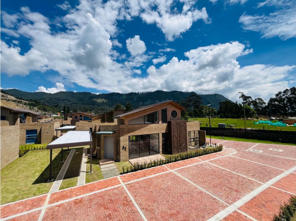 ARRIENDO CASA DE UN PISO, CAJICA