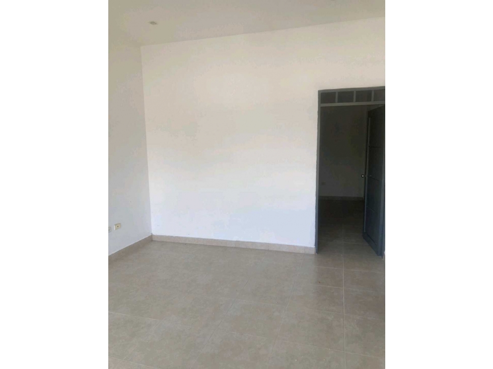 BODEGA EN ARRIENDO CENTRO EMPRESARIAL MONTERIA - 2