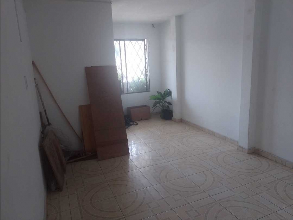 VENDO CASA EN EL BARRIO MUNICIPAL DE 3 PISOS CALI — foto 3