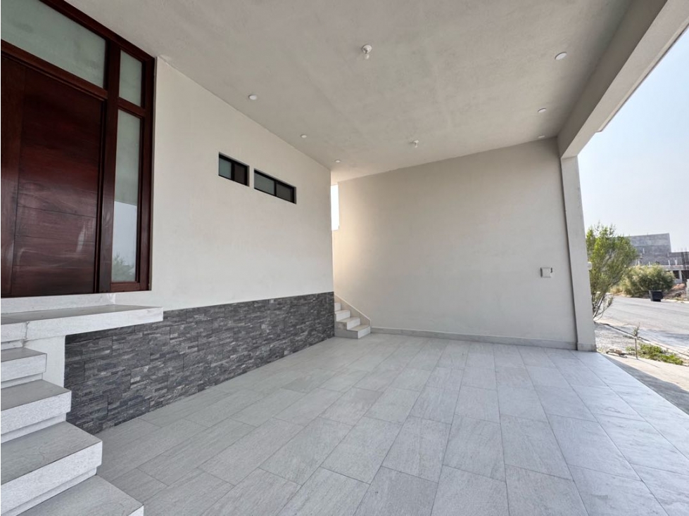 Casa en venta en La Montaña Residencial en Cumbres García — foto 2