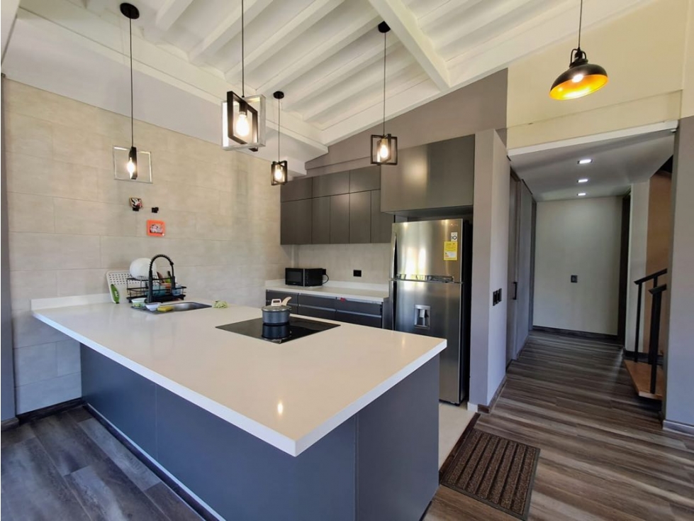 CASA EN VENTA EN SOPO — foto 3