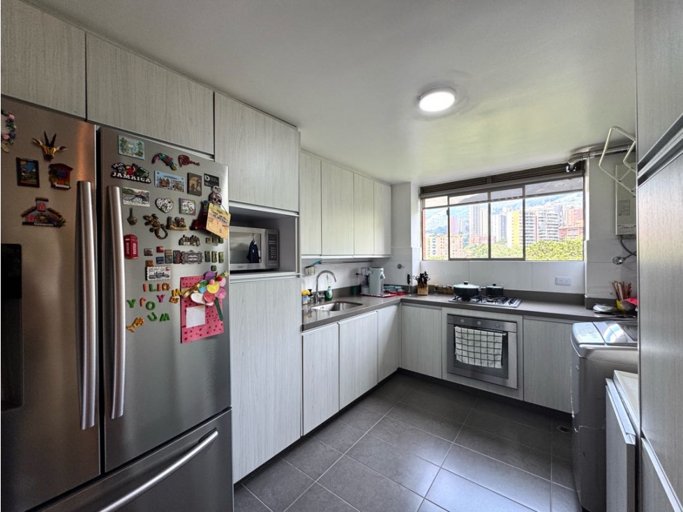 Venta apartamento balcón vista panorámica. El Poblado, San Lucas. - 5