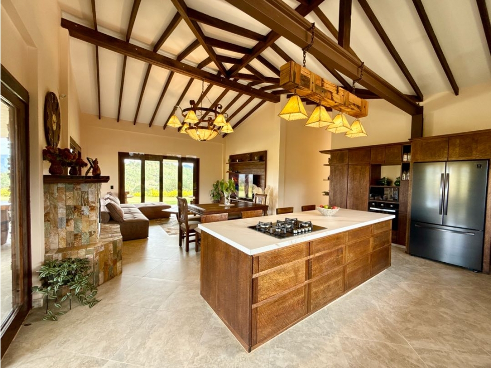 Hermosa casa en venta de 1 nivel en El Retiro, Antioquía