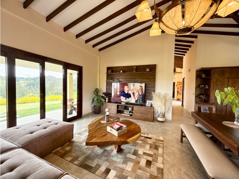 Hermosa casa en venta de 1 nivel en El Retiro, Antioquía — foto 2