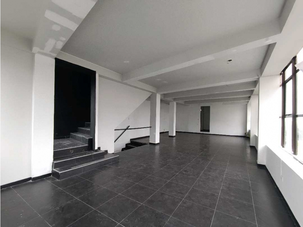 Arrienda Local Segundo Piso Milán Manizales
