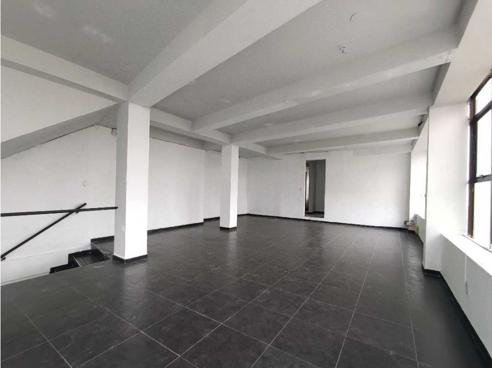 Arrienda Local Segundo Piso Milán Manizales — foto 2