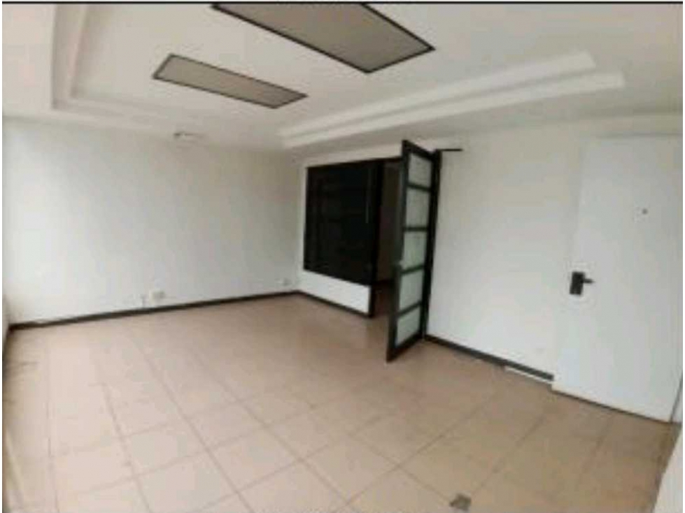 VENTA OFICINA 86.91M2 GRAN OPORTUNIDAD EN AREA BANCARIA TORRE ADVANCED — foto 3