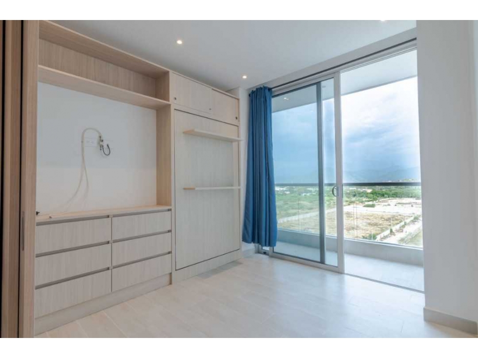 Apartamento residencial a una cuadra del mar Playa Salguero 005 R — foto 2