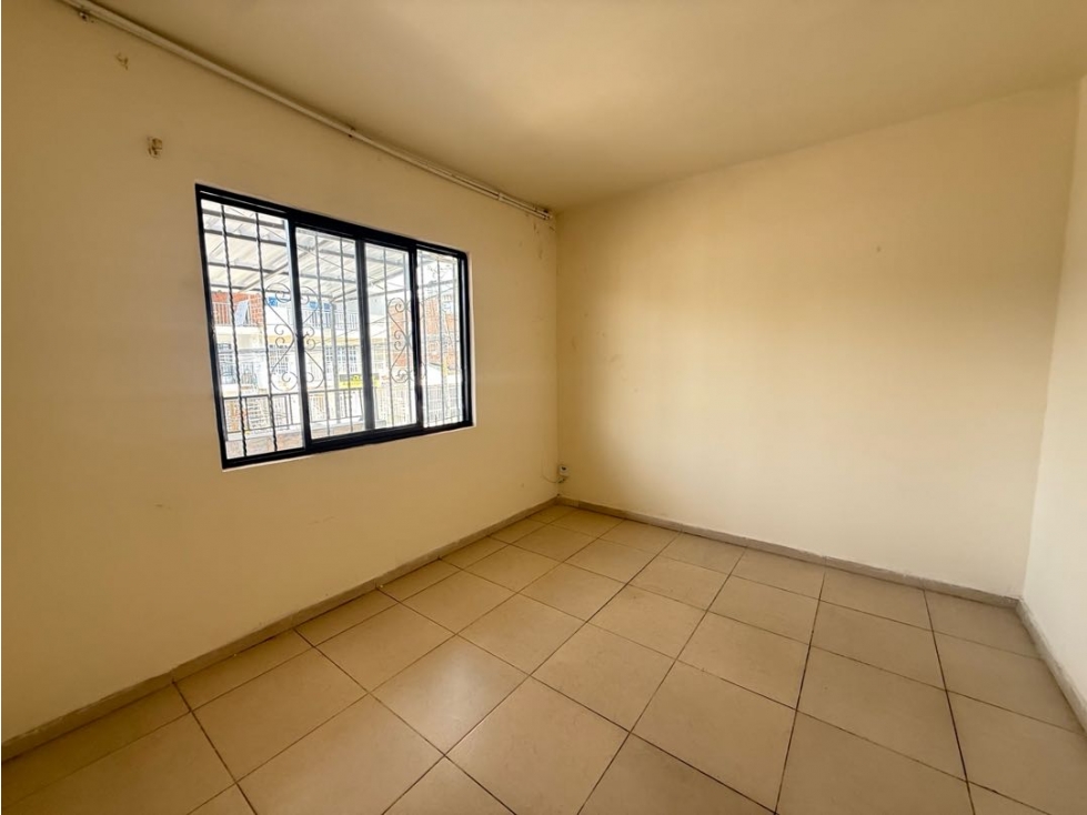 SE ALQUILA APARTAESTUDIO DOS AMBIENTES SEGUNDO PISO EL JARDIN — foto 2