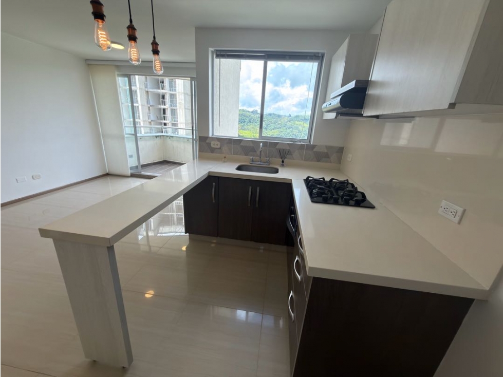 Se vende apartamento de 3 habitaciones, Álamos — foto 4