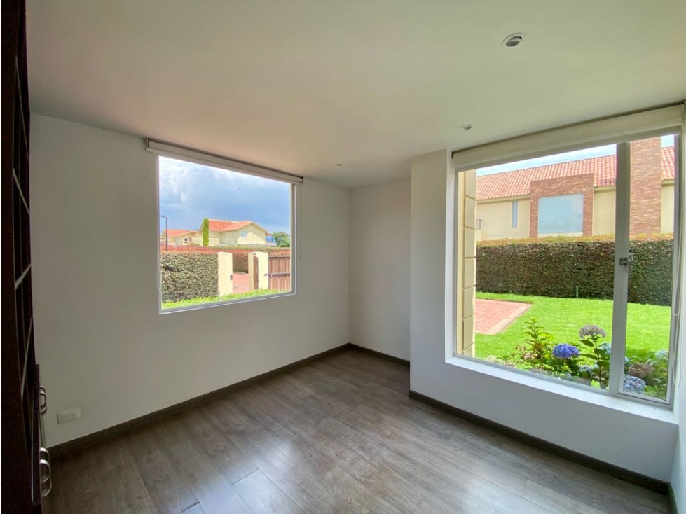 SE ARRIENDA CASA CAMPESTRE EN CAJICA — foto 2