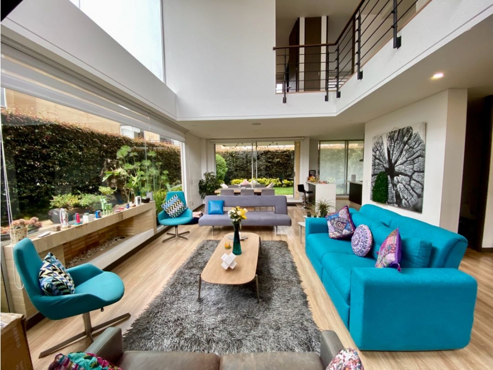 SE VENDE CASA EN CLUB HOUSE EN CAJICA