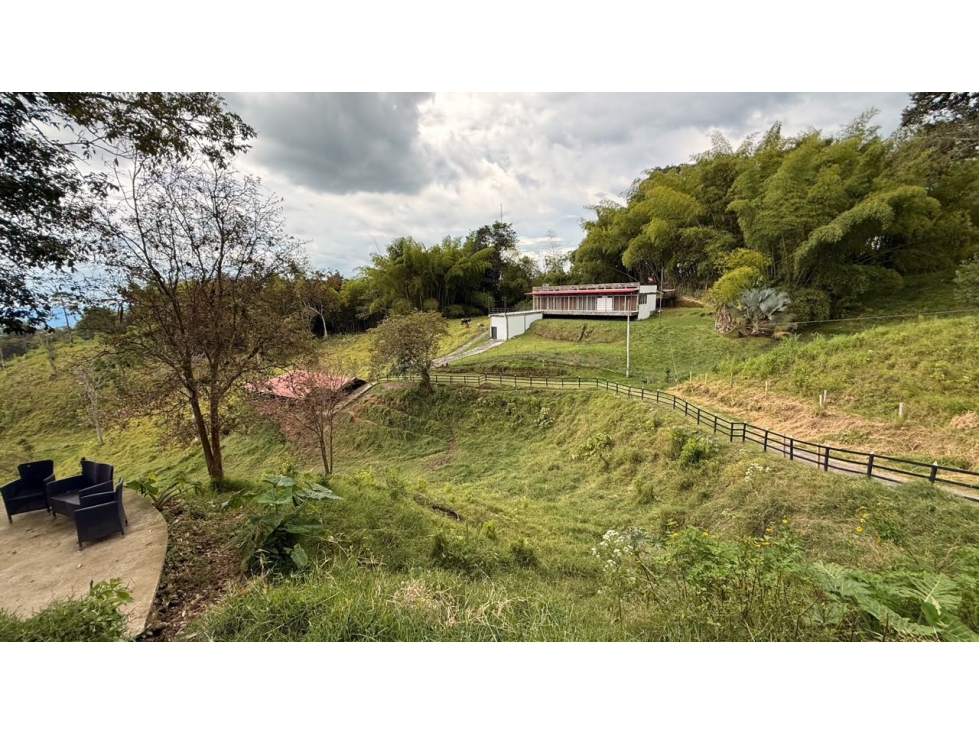 Casa campestre en venta en Circasia Quindío AMOBLADA — foto 4