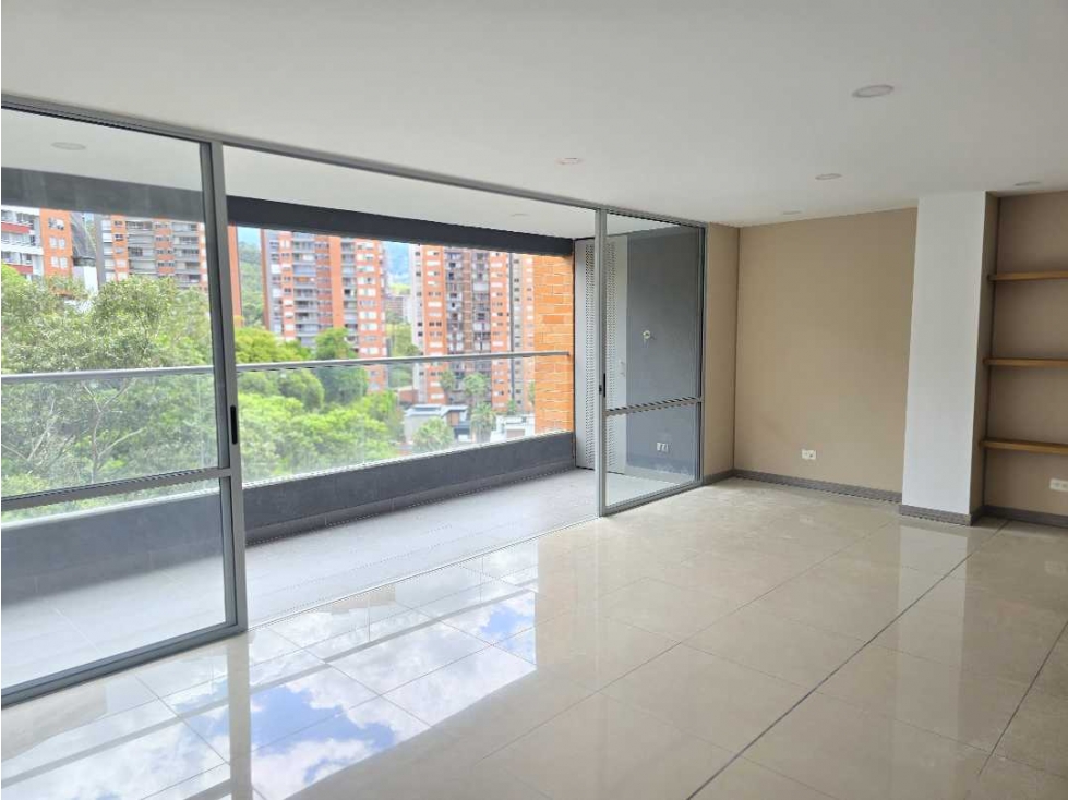VENTA APARTAMENTO 139MTS VESTIER Y BAÑO EN CADA HABITACION SABANETA — foto 3