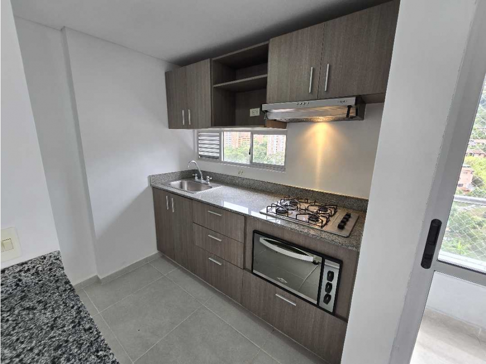 VENDO HERMOSO APARTAMENTO EN ENVIGADO, SECTOR LAS ANTILLAS — foto 3