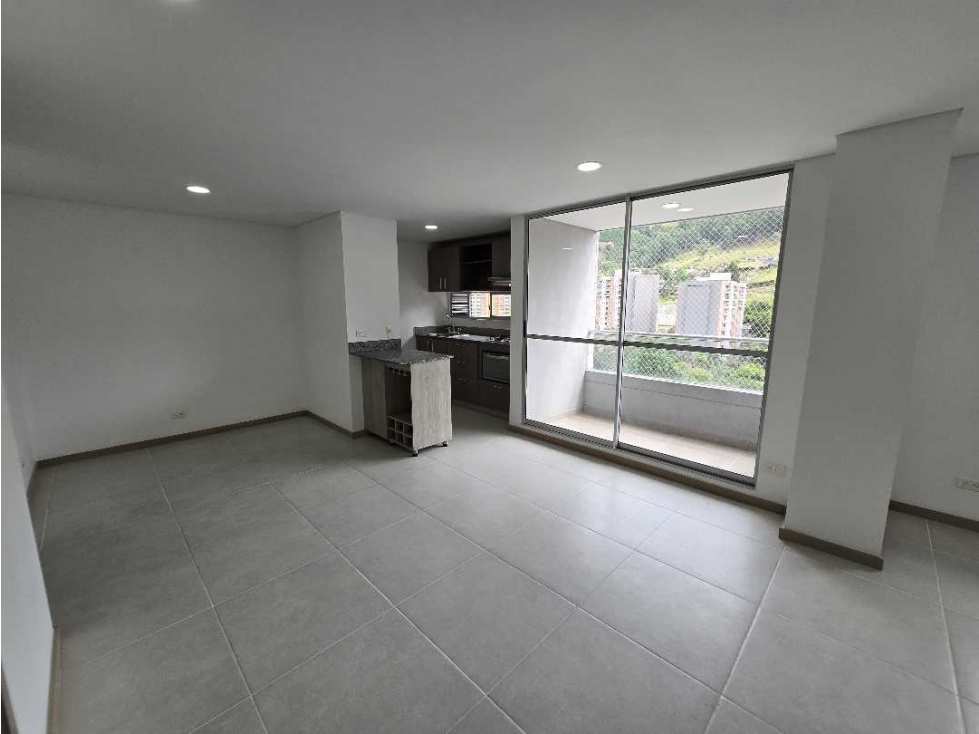 VENDO HERMOSO APARTAMENTO EN ENVIGADO, SECTOR LAS ANTILLAS — foto 2