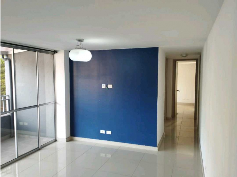 VENTA APARTAMENTO CON PARQUEADERO Y ÚTIL EN ITAGÜÍ SURAMÉRICA — foto 3