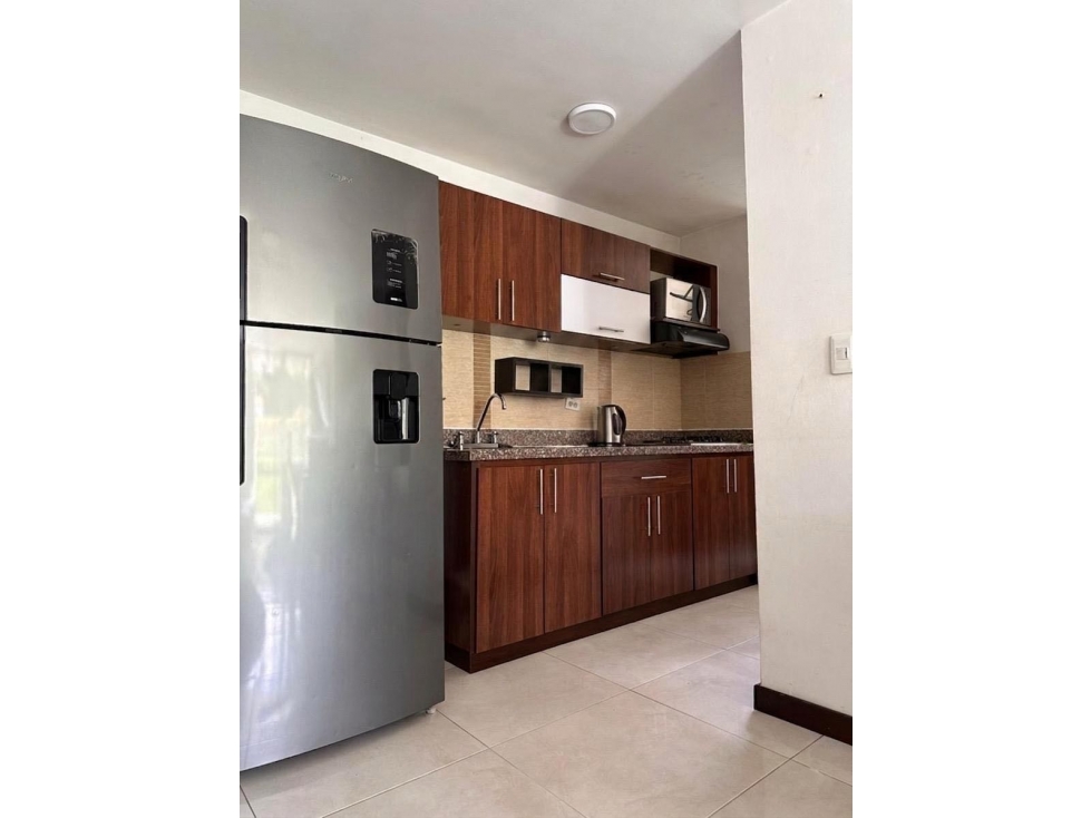 Venta apartamento en la Av Sur de Pereira, vista hacia la carretera — foto 2