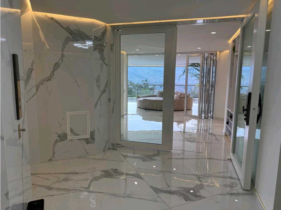 Venta Apartamento de Lujo Poblado Campestre — foto 3