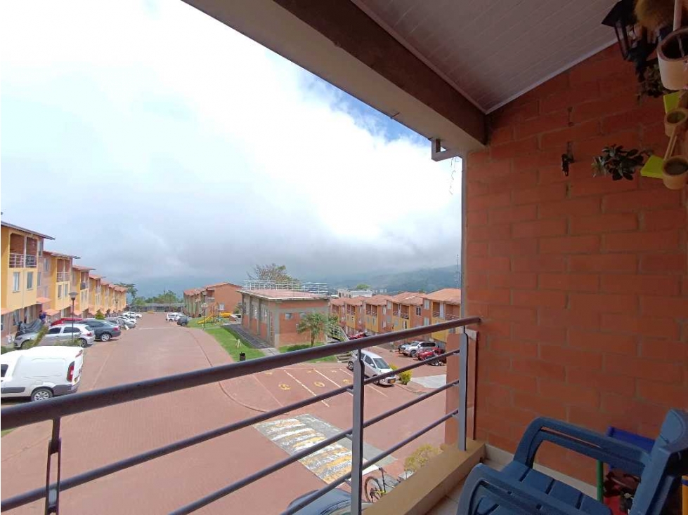Venta Casa 5 alcobas Conjunto Cerrado Campohermoso Manizales
