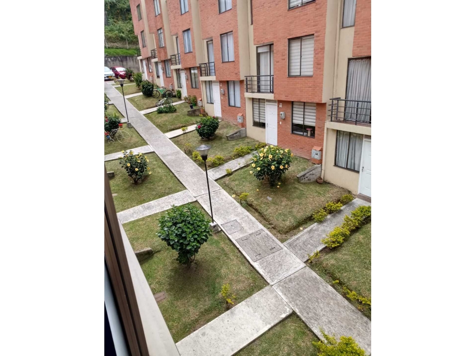 Venta Casa 3 alcobas Conjunto Cerrado Los Rosales Manizales