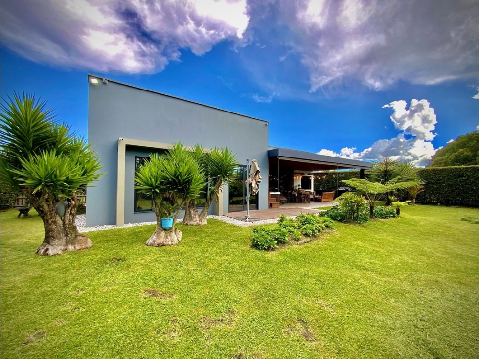 Venta Casa como Nueva Parcelacion Llanogrande - 1