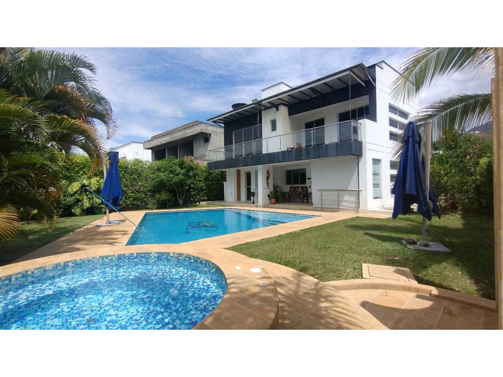 VENTA DE CASA CAMPESTRE EN SAN JERÓNIMO PARCELACIÓN GUAYACANES