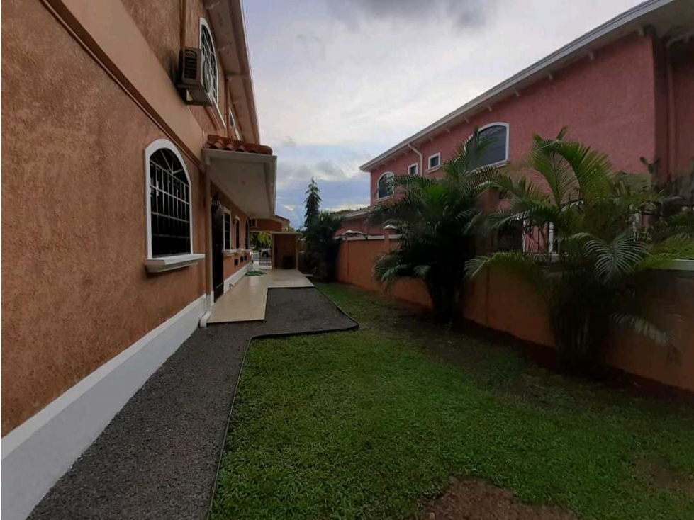 ALQUILER DE CASA EN CLAYTON VILLAGE — foto 2