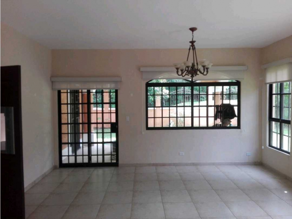 ALQUILER DE CASA EN CLAYTON VILLAGE — foto 3