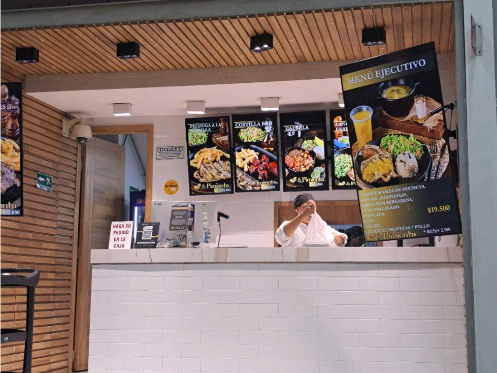 Venta de local en la zona de comidas del cc gran plaza — foto 5