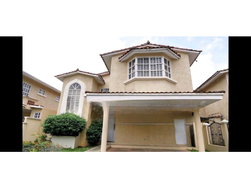 ALQUILER CASA EXCLUSIVA EN CLAYTON ALBROOK GARDENS TC