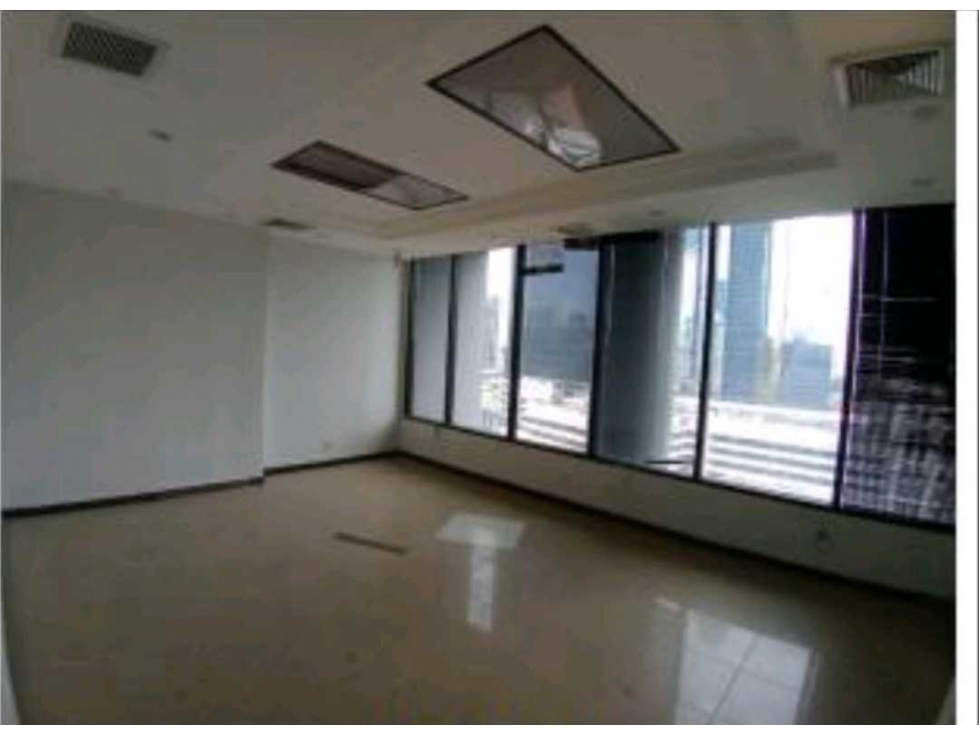 VENTA OFICINA 86.91M2 GRAN OPORTUNIDAD EN AREA BANCARIA TORRE ADVANCED — foto 3