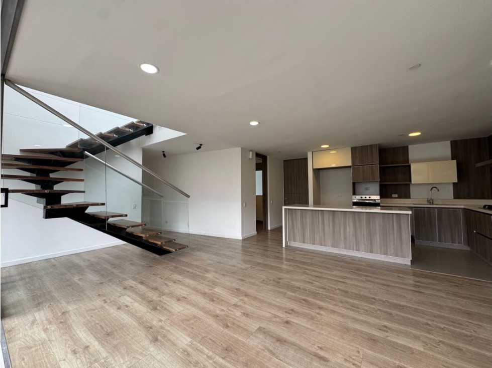 Venta Penthouse Dúplex en Envigado sector Loma de las Brujas — foto 3