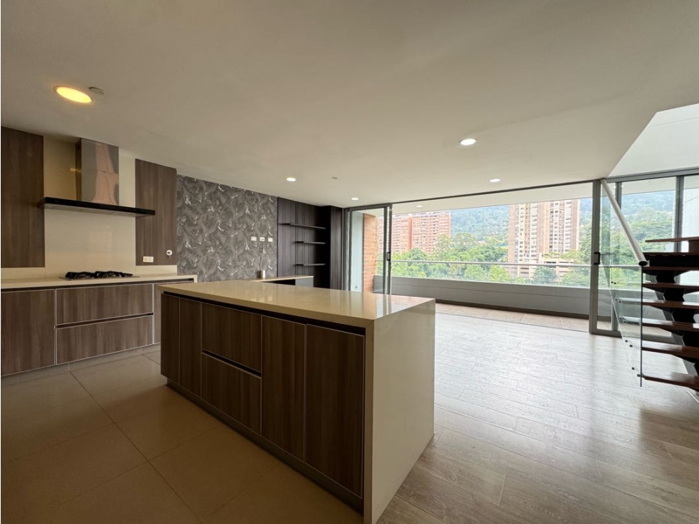 Venta Penthouse Dúplex en Envigado sector Loma de las Brujas — foto 5