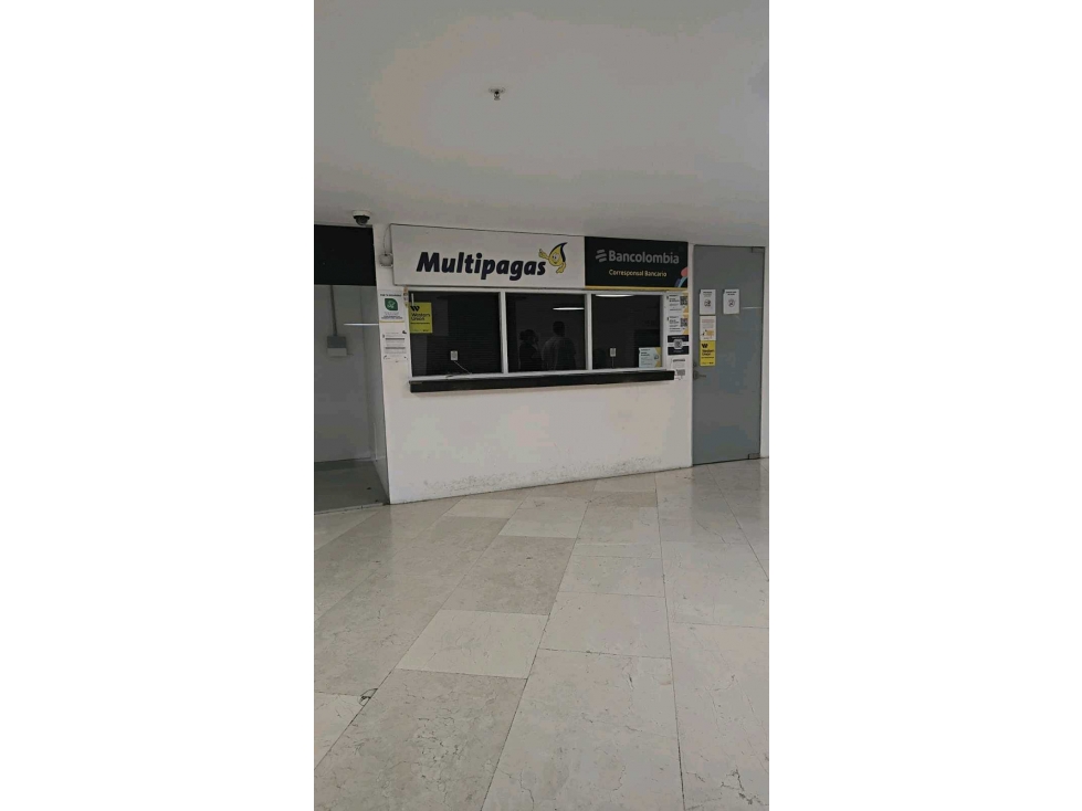 ALQUILER LOCAL GRANDE 84M² MÁS TERRAZA EXCLUSIVA 170M² COSMOCENTRO — foto 3
