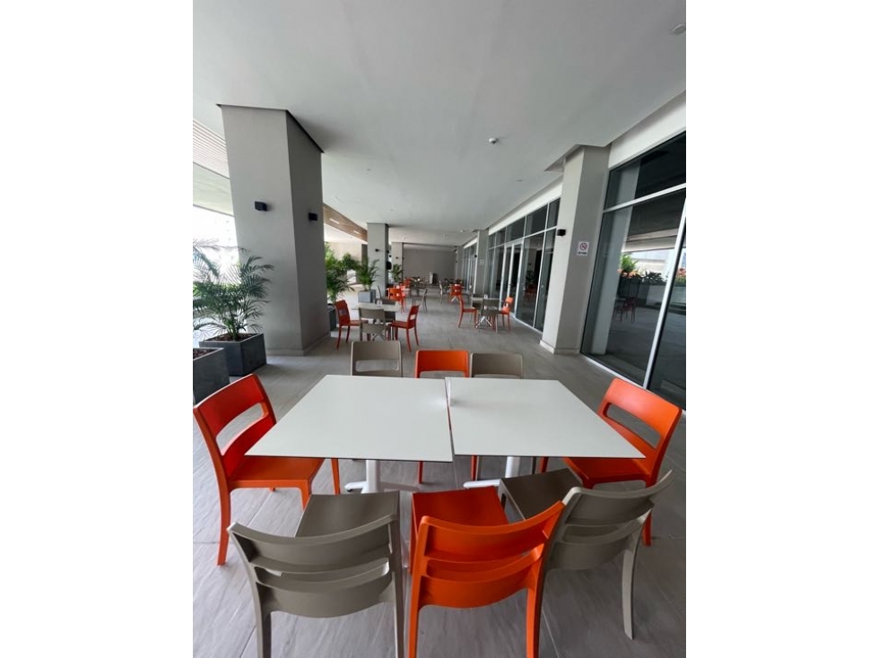 COSTA DEL ESTE, Local 2300m2/ALQUILER - 2