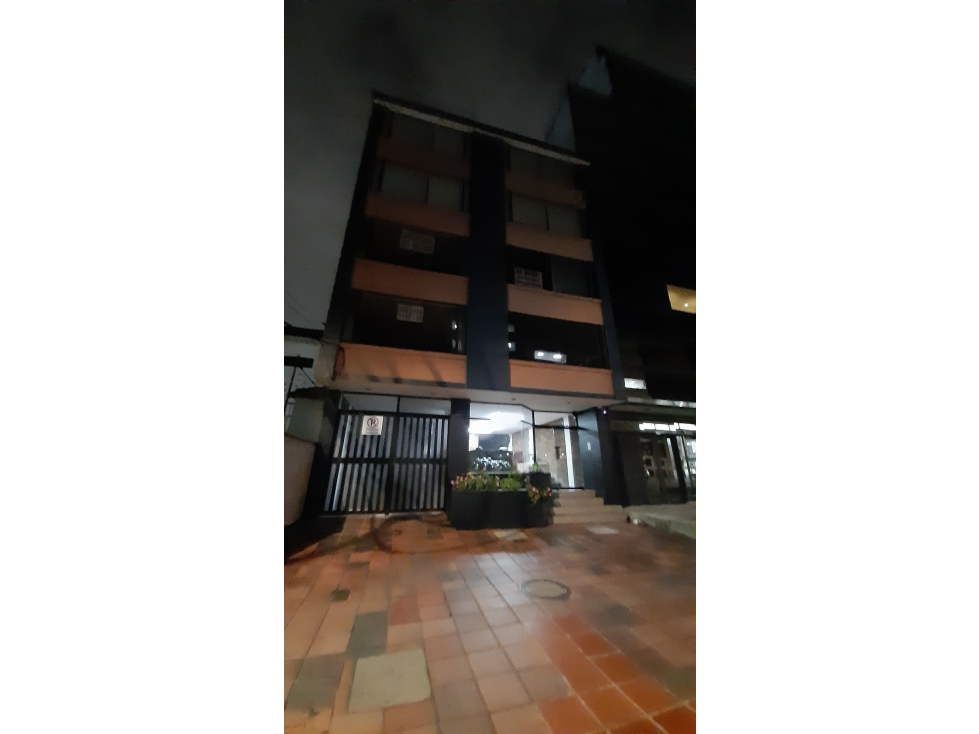 CR 13 73 33 AP 102 — foto 3