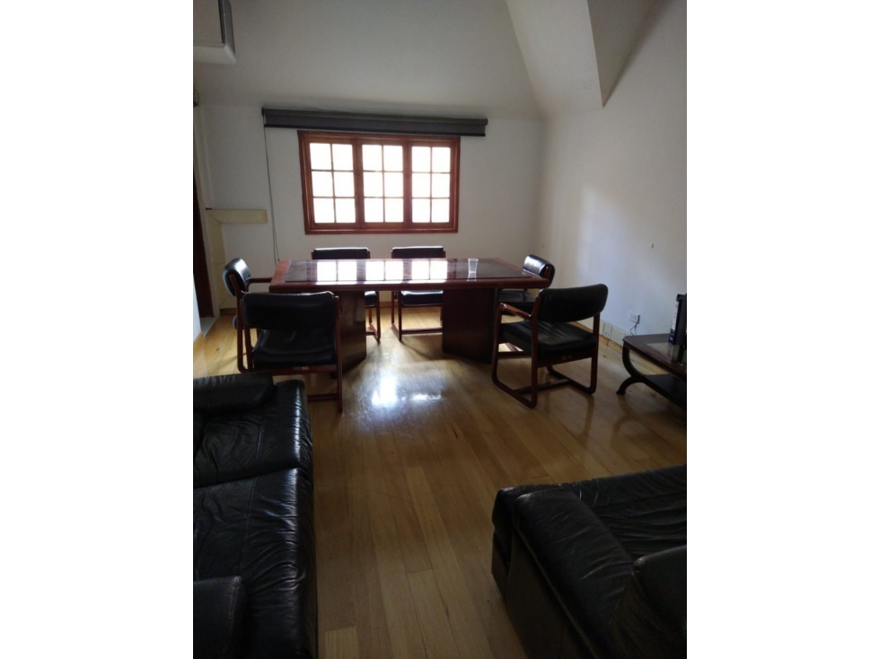 CR 17A 37 53 — foto 2