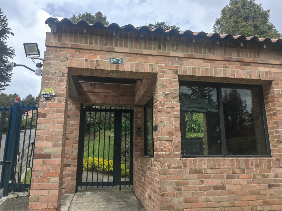 CR 70 126 A 13 IN 4 CON COLINA DE LOS VIENTOS PH