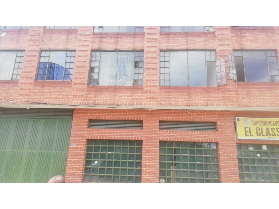 CR 88 57 B 84 — foto 4