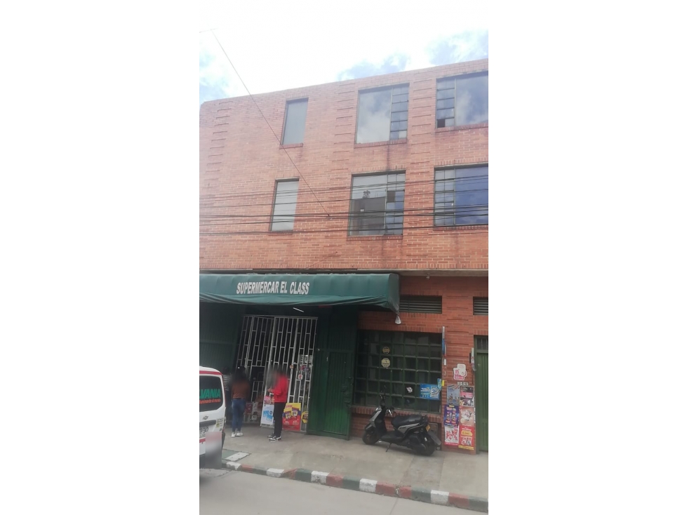 CR 88 57 B 84 — foto 5