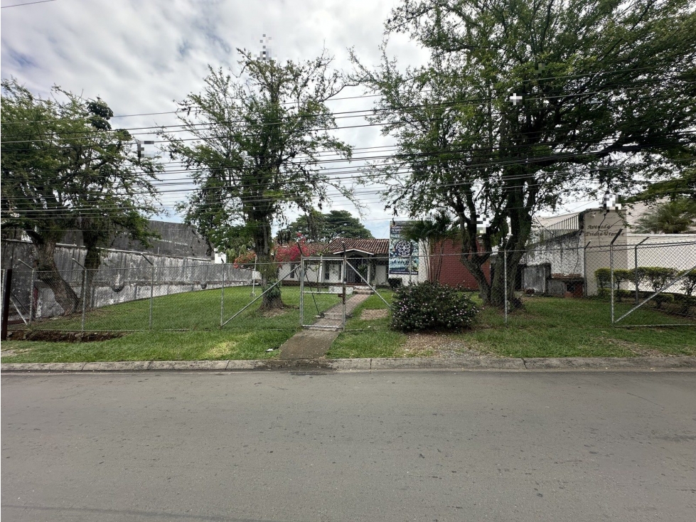 CS 23 LT URB CIUDAD JARDIN SAN JOAQUIN LTDA AV PIEDRA GRANDE — foto 4