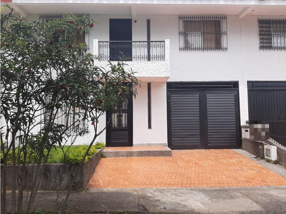 CS CR 62 9 219 URB NIZA