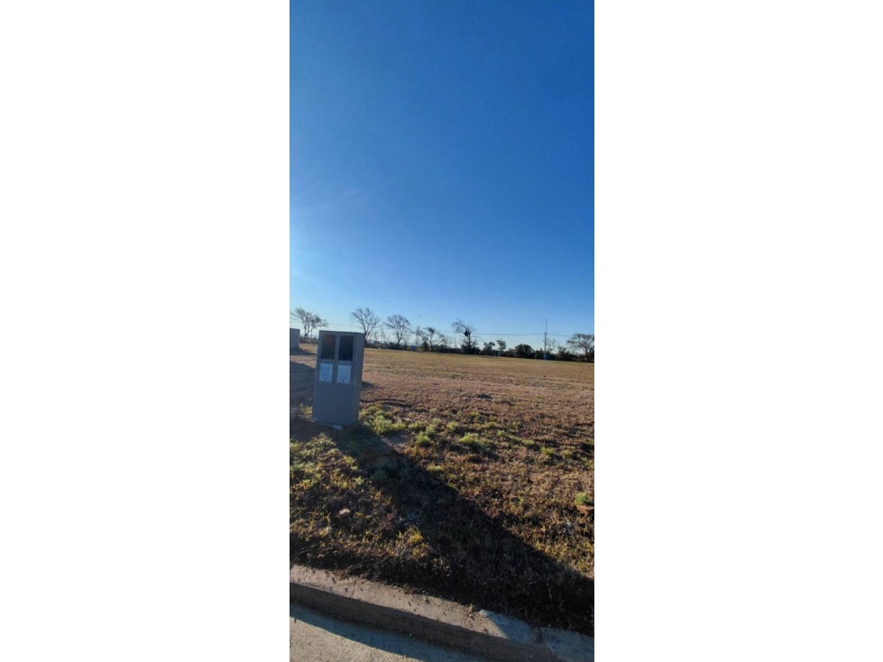 VENTA LOTE 250m² APTO CASA EN CUESTAS DE MANANTIALES II CORDOBA - 6