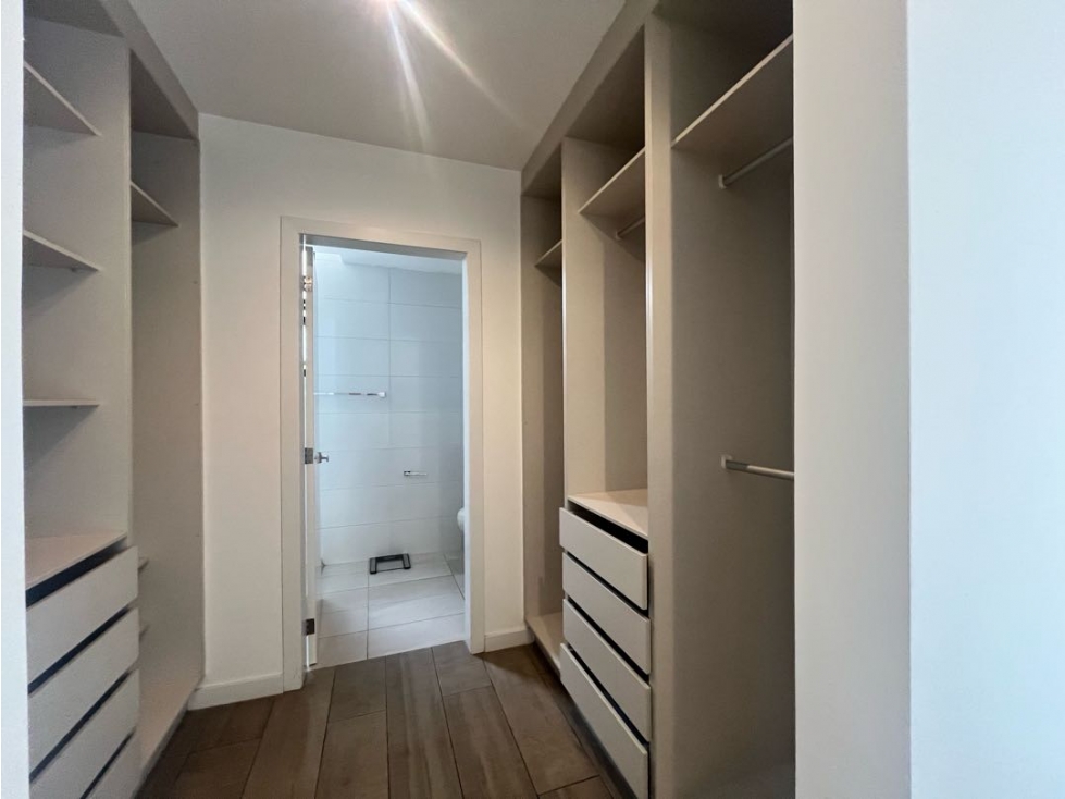 Cumbayá, Departamento en Renta, 170m2, 2 Habitaciones, Terraza — foto 6